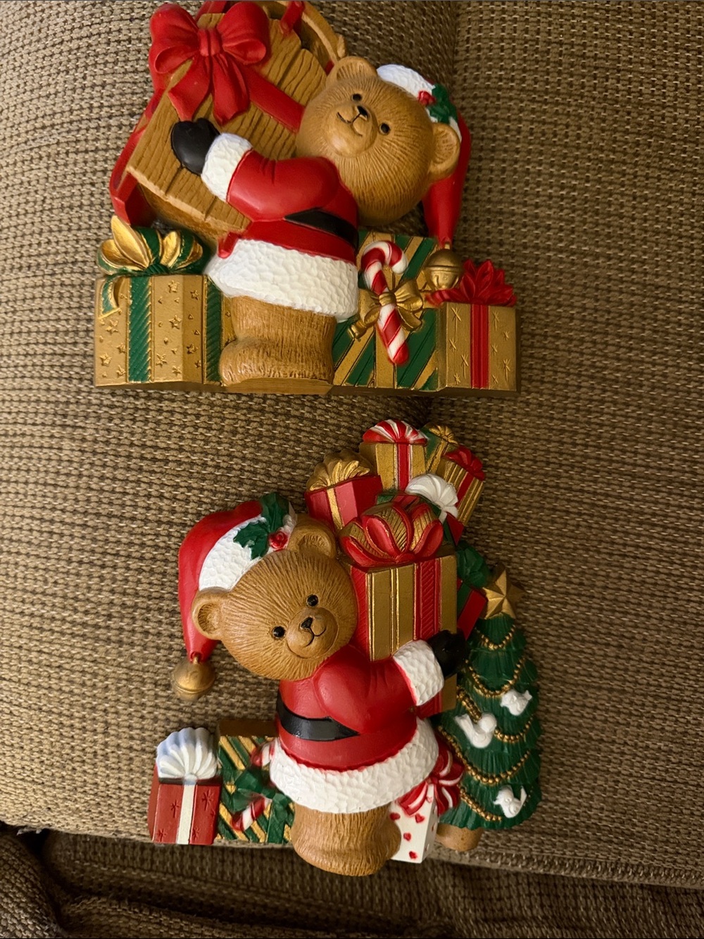 Vintage Burwood Christmas Teddy Bear Wall Hanging Plaques Made in USA set of 2